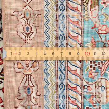 Rug, Hereke design, silk, approx. 122x77 cm.