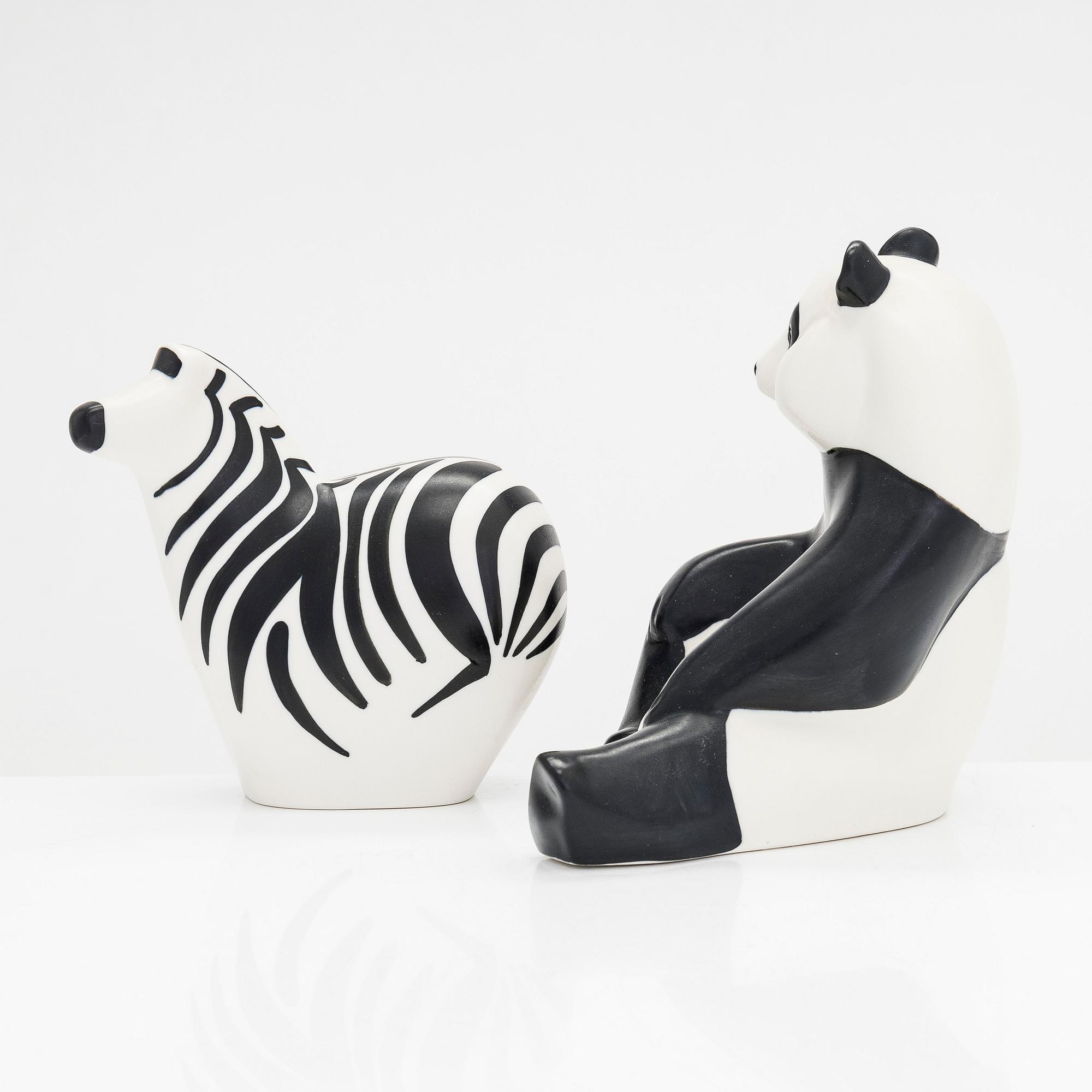 Lillemor Mannerheim, två figuriner, stengods, Arabia. Signerad Lillemor, 1980-tal.