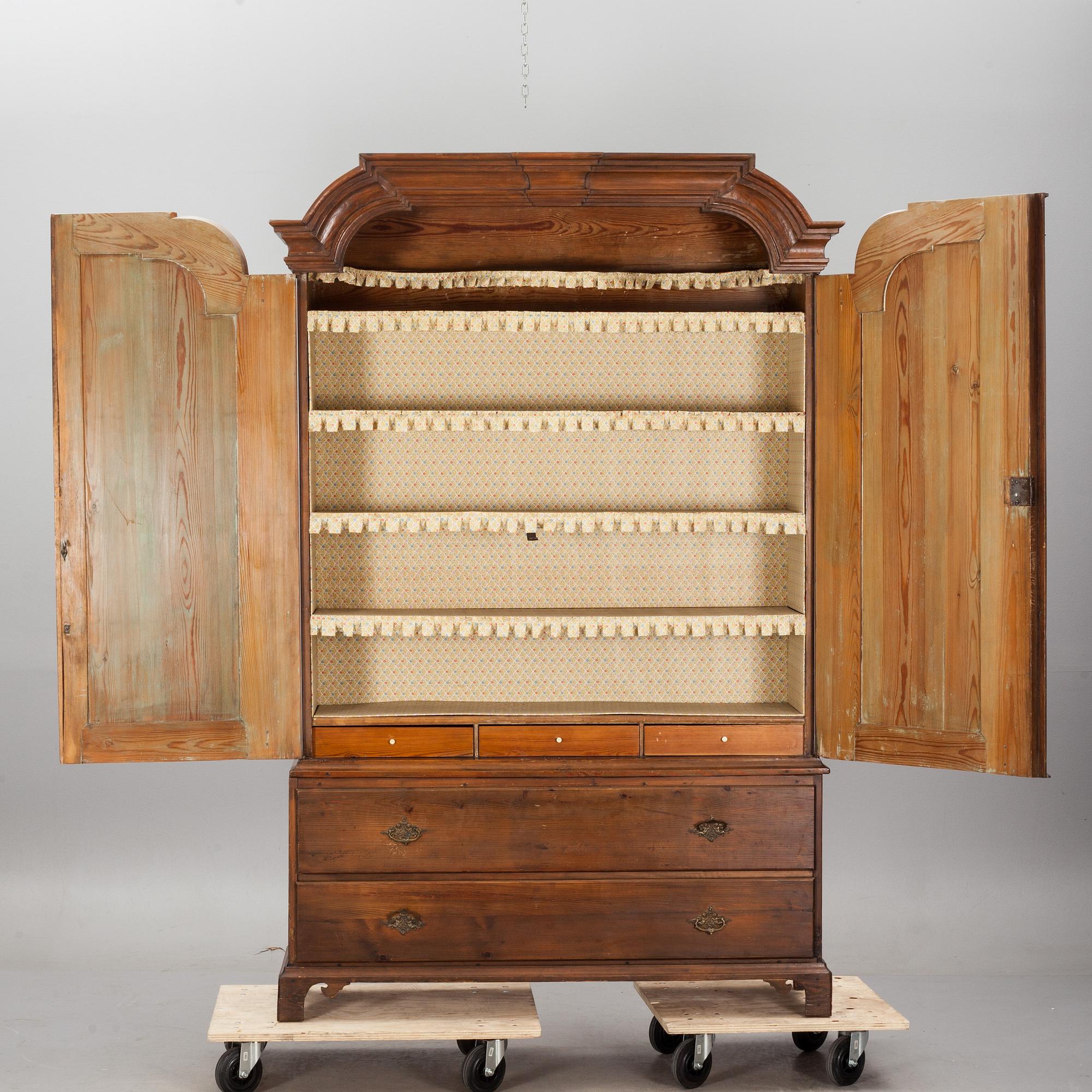 SALSKÅP, 1700-1800-tal.