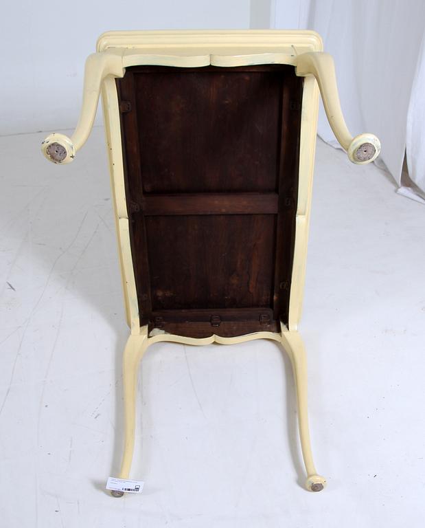 TEBORD, 1900-talets första hälft med flisor från 1700-talet.