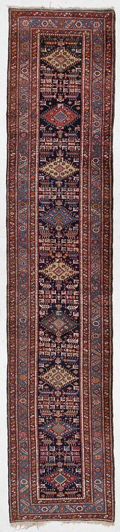 Gallery carpet, Karadja, semi-antique, circa 1930-1940, approximately 440 x 95 cm.