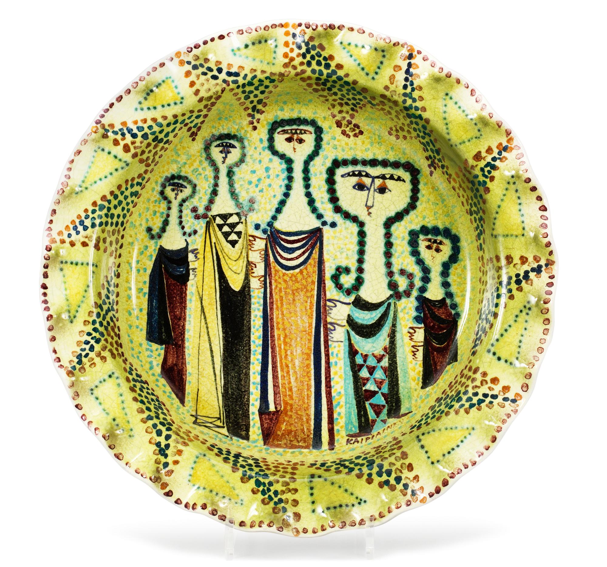 A Birger Kaipianen creamware charger, Arabia, Finland 1940's - 50's.