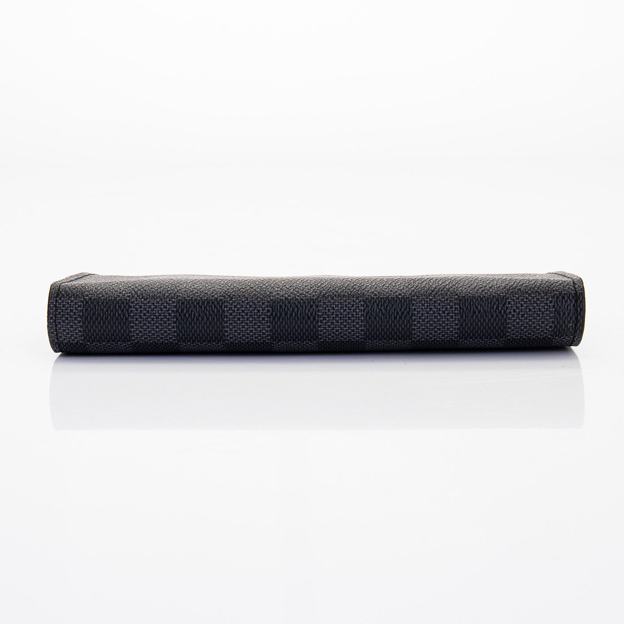 Louis Vuitton, a 'Brazza' wallet.