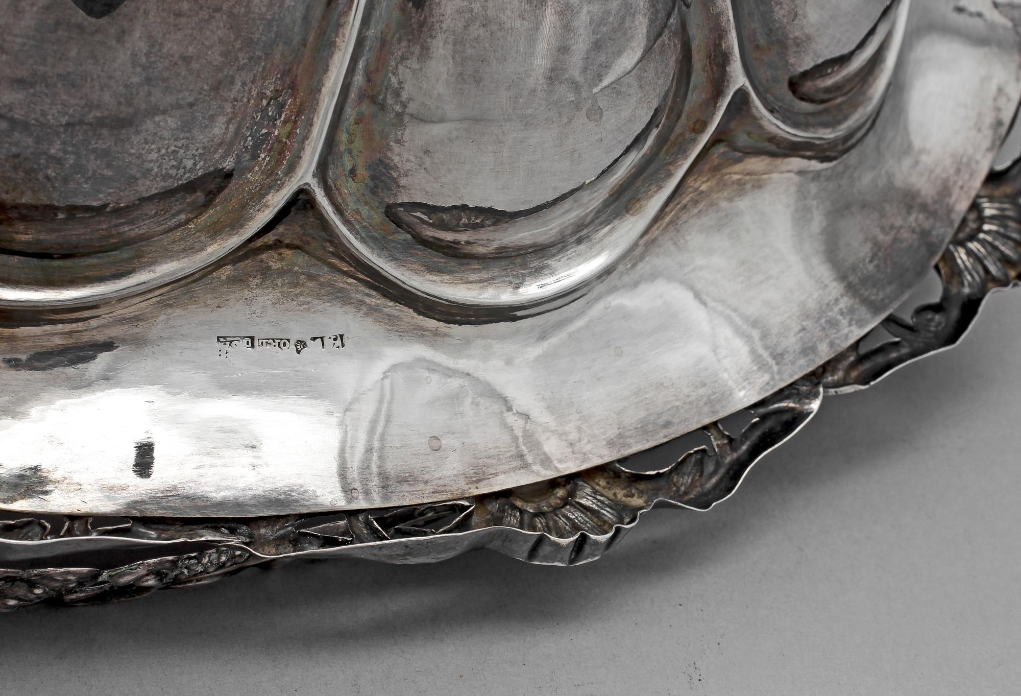 PARTI SILVER, 4 delar, silver, bl a CG Hallberg, Stockholm. 1900-tal. Tot ca 750 g.