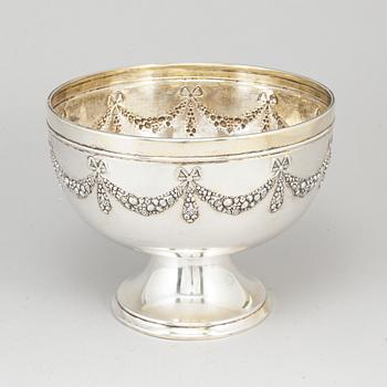 A Swedish early 20th century silver bowl, mark of K Anderson, Stockholm 1904.