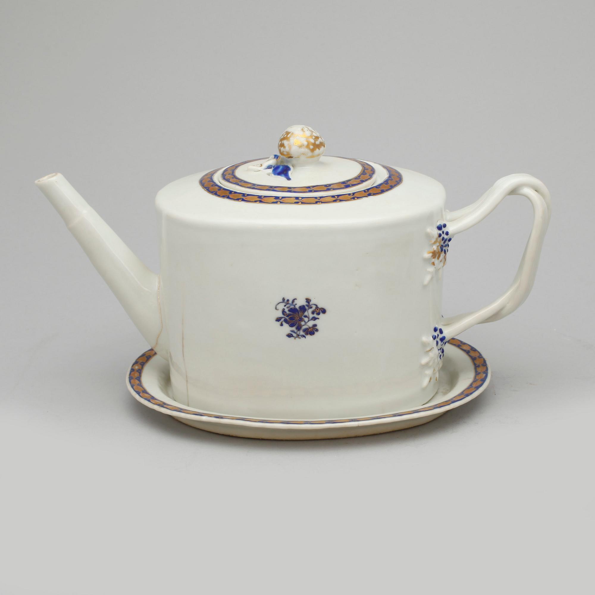 SERVISDELAR, 7 delar, porslin, Kina, 1800-tal.