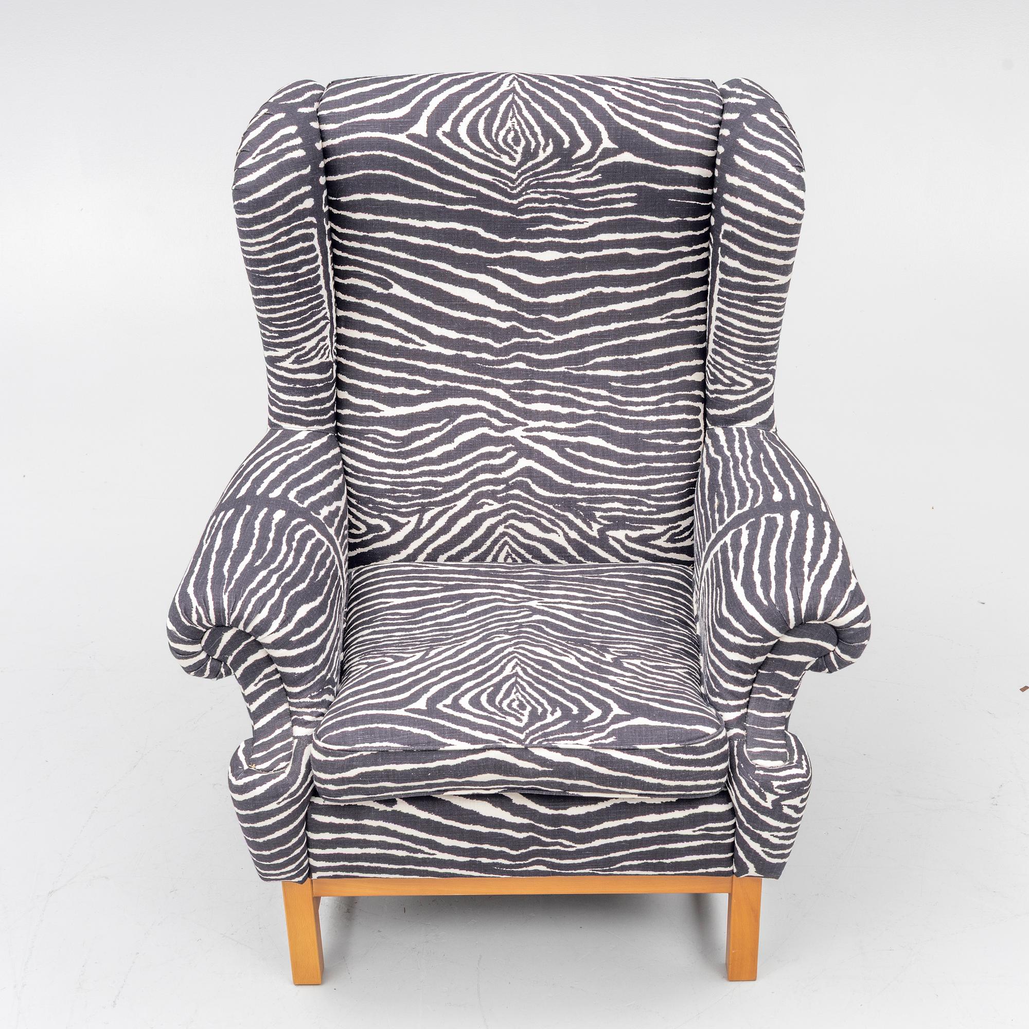 Ragnar Helsén, fåtölj "Oxford" modell B3543, Firma Svenskt Tenn.