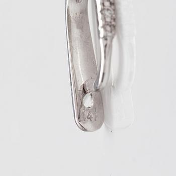 ÖRHÄNGEN, 14K vitguld, söderhavspärlor, diamanter ca 0.11 ct tot. Med certifikat.