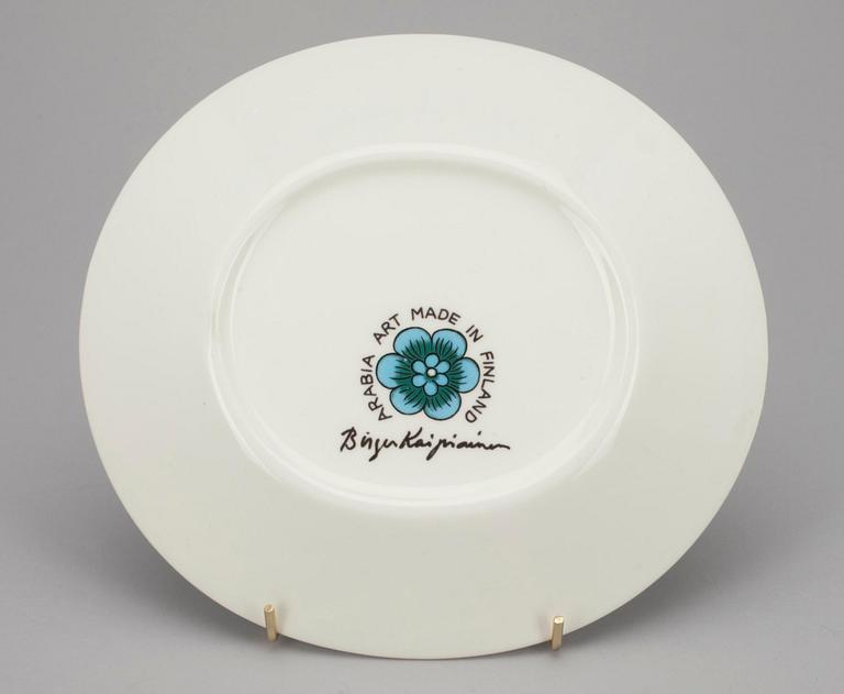 KERAMIKFAT. Signerad Birger Kaipiainen, Arabia art made in Finland.