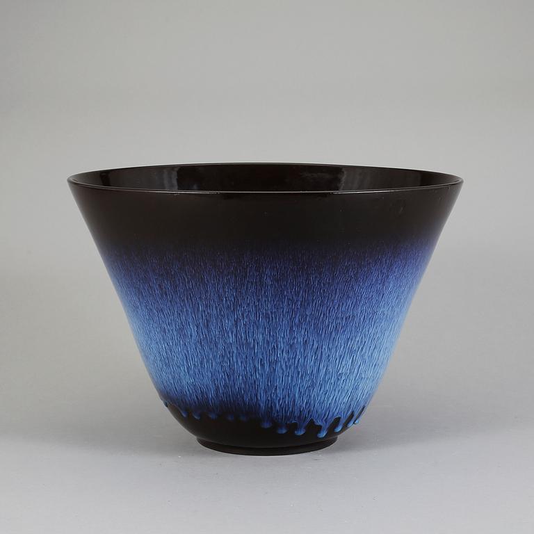 SKÅL, stengods. Bertil Lundgren, Rörstrand, 1900-talets mitt.