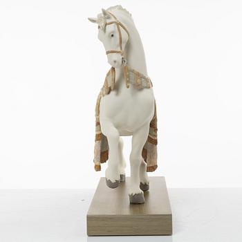 Alfredo Llorens, figurine, "Regal steed", Lladró, Spain.