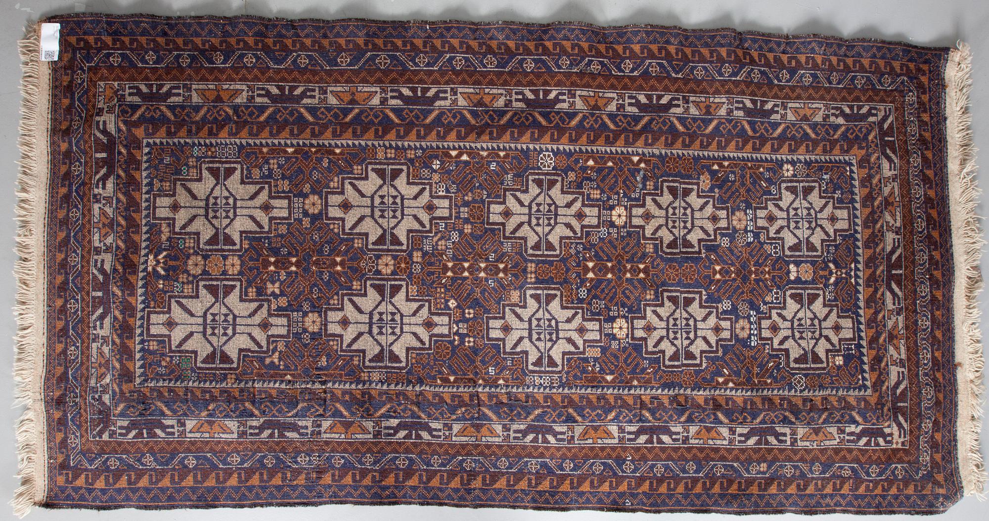 MATTO, Beluch. Ca 218x114 cm.