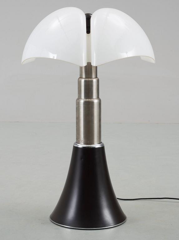 BORDSLAMPA, Gae Aulenti, "Pipistrello", Martinelli Luce, Italien, formgiven 1965.