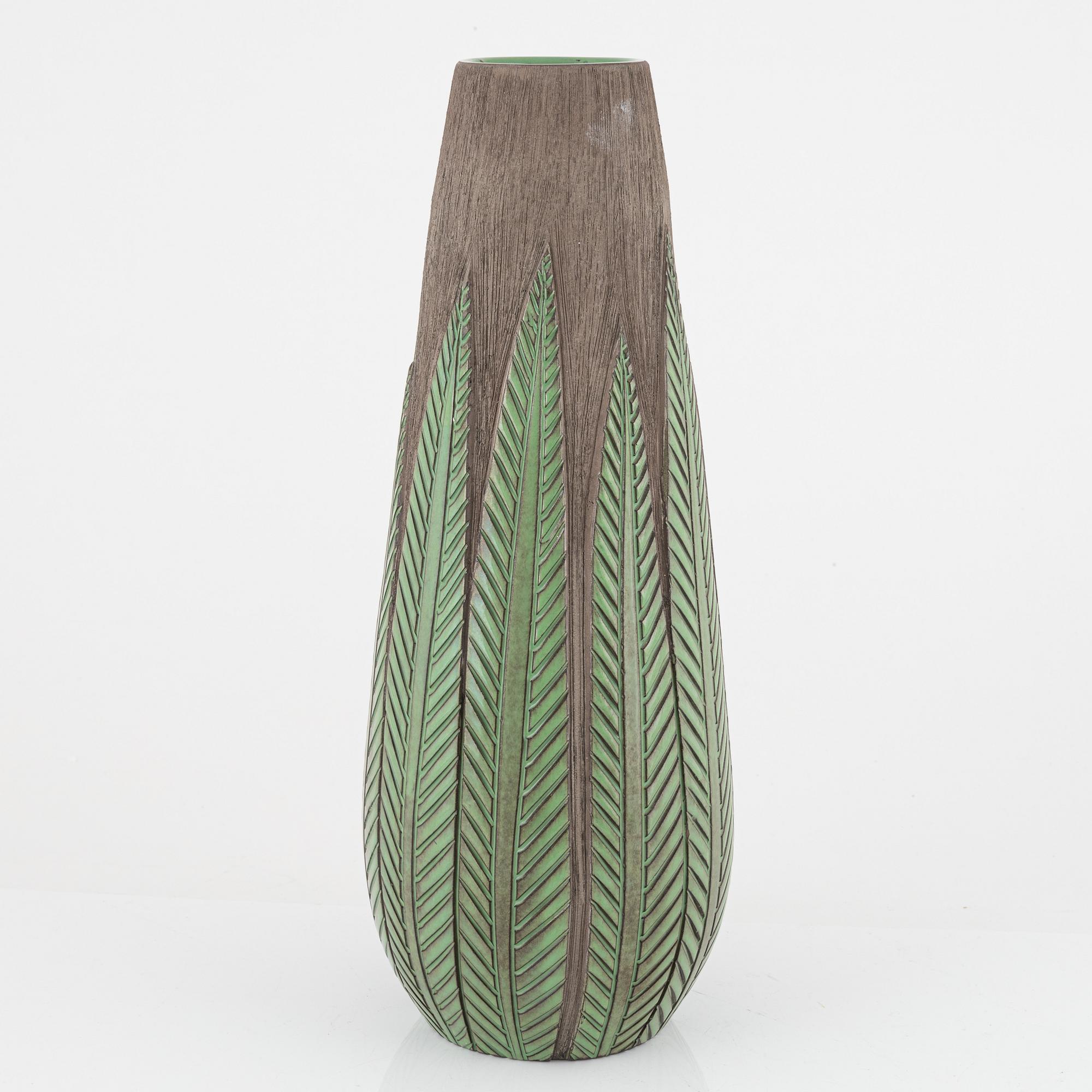 Anna-Lisa Thomson, a 'Paprika' ceramic vase, Upsala-Ekeby.