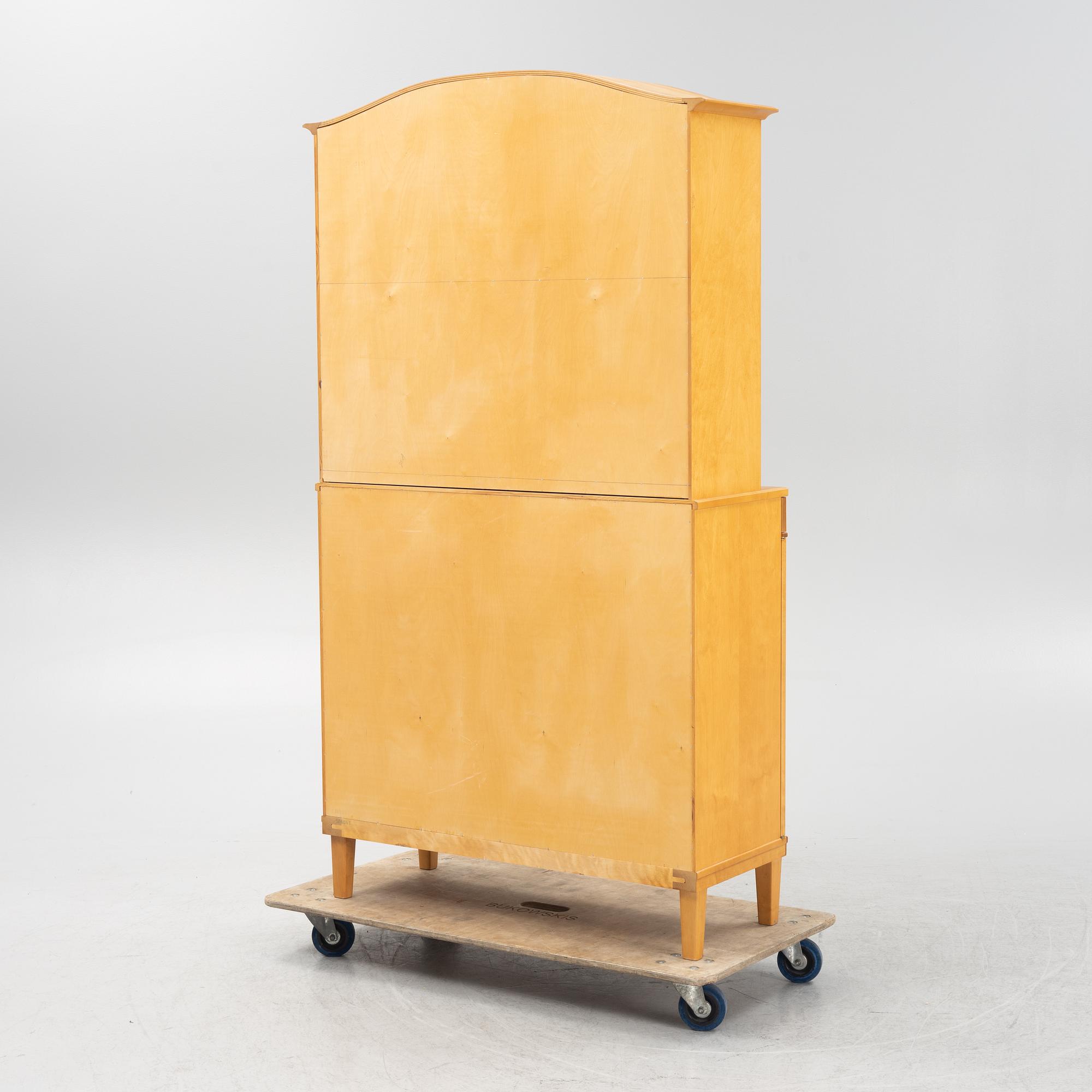 Carl Malmsten, vitrinskåp "Herrgården".