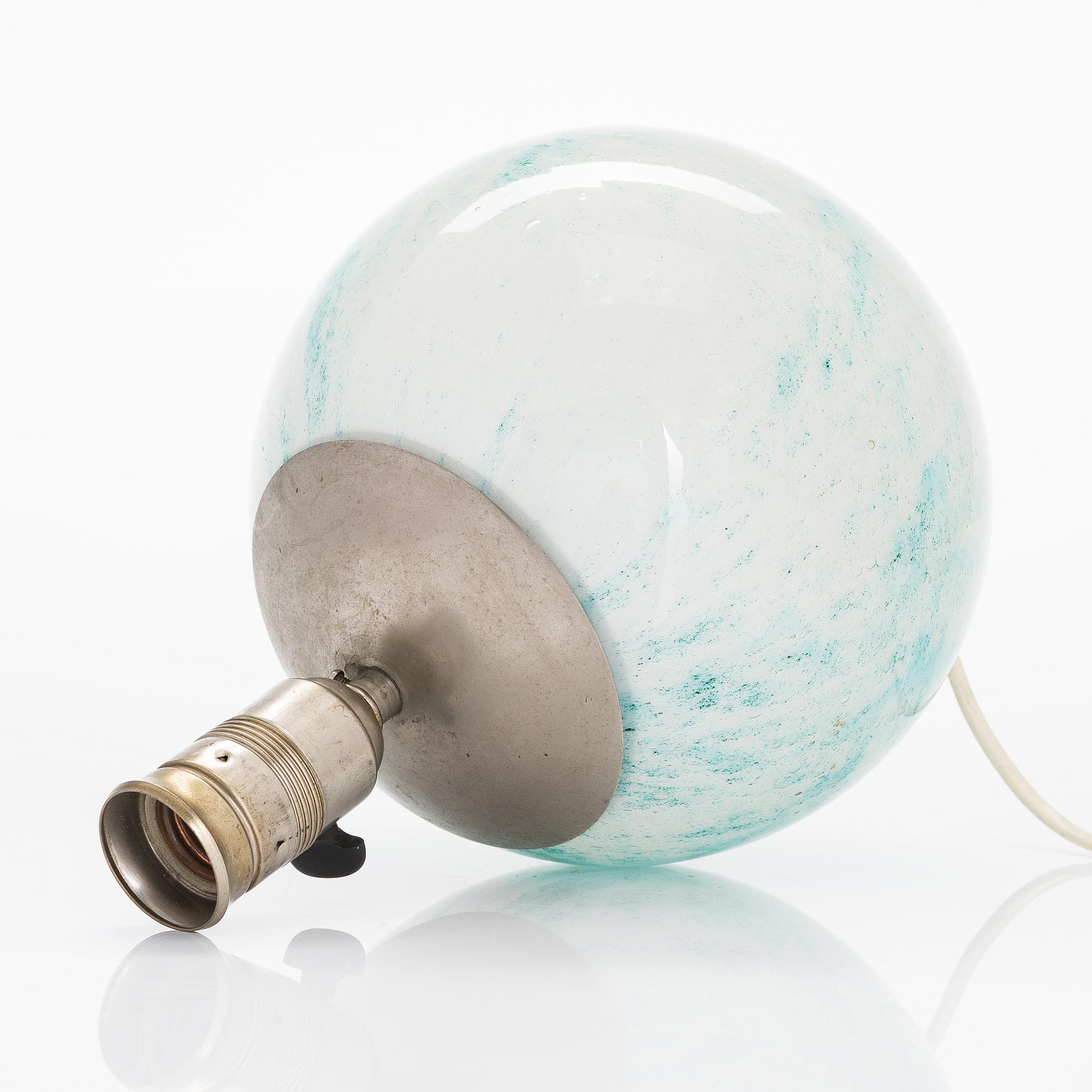 A 1930's '12501' table lamp Kauklahden Lasitehdas, Finland.