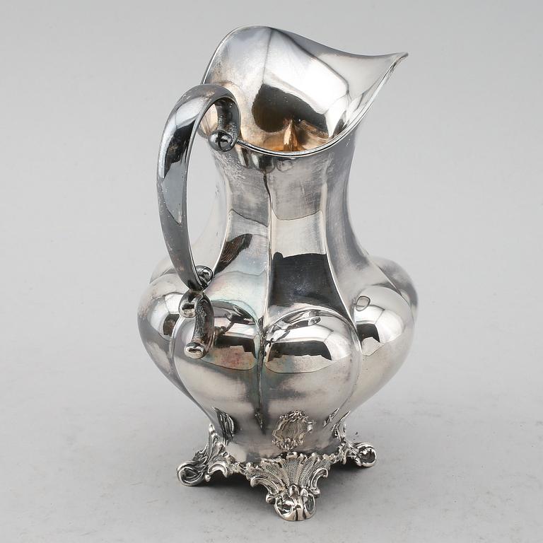 GRÄDDKANNA, silver, AG Dufwa, Stockholm 1910. Vikt ca 313 gram.