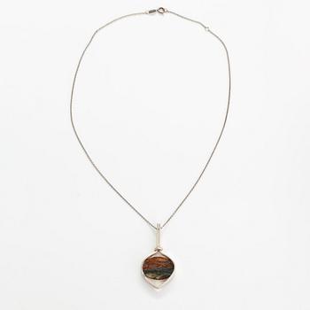 Elis Kauppi, A sterling silver and moss agate necklace. Kupittaan kulta, TUrku 1961.