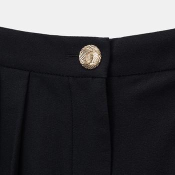 Chanel, byxor, storlek 34.