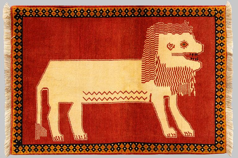 Matta, Qashqai, ca 137 x 95 cm.