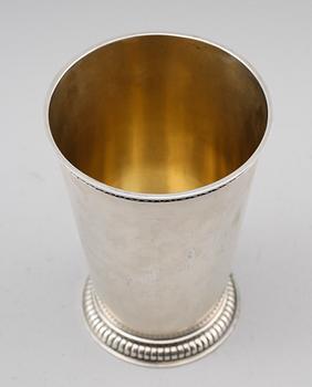 BÄGARE, silver, Eric Råström, Stockholm 1948. Vikt ca 345 g.