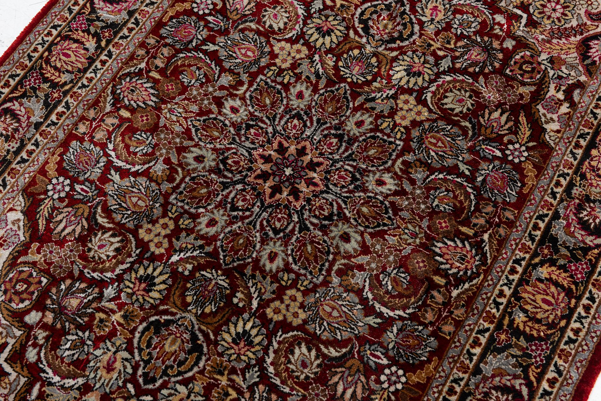 Carpet, silk, approx. 95 x 63 cm.