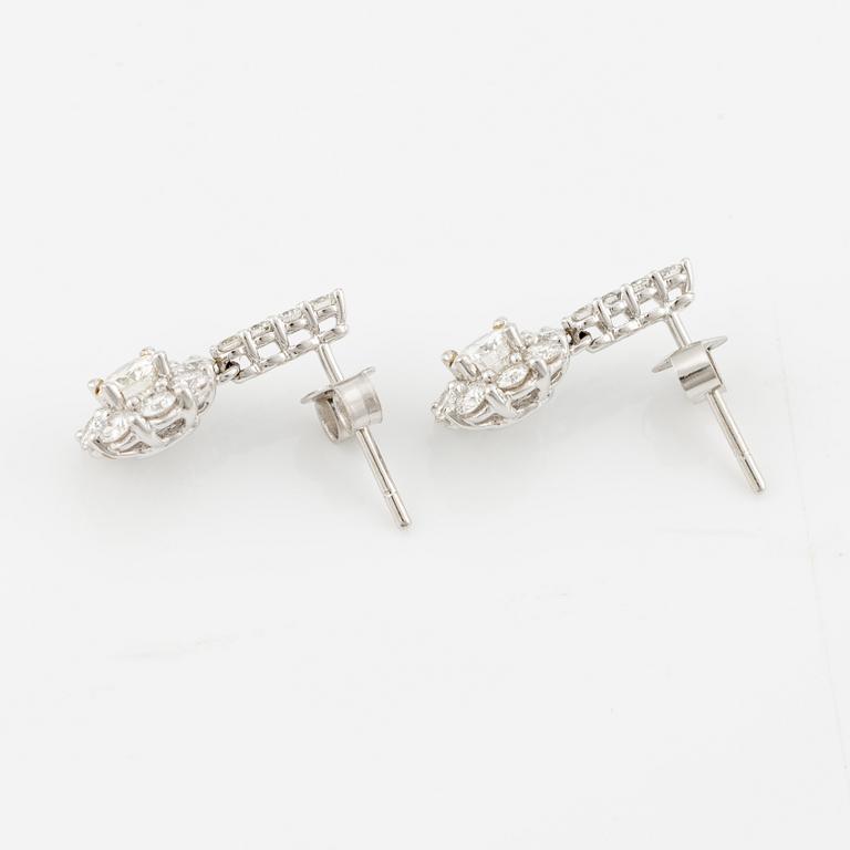 Earrings, a pair, 18K white gold with brilliant-cut diamonds.