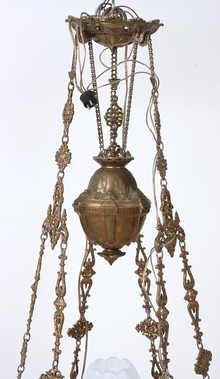 TAKFOTOGENLAMPA, majolika, omkring sekelskiftet 1800/1900.