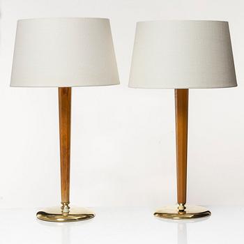 Bertil Brisborg, a pair of table lamps model "31915", Nordiska Kompaniet, 1940s-50s.