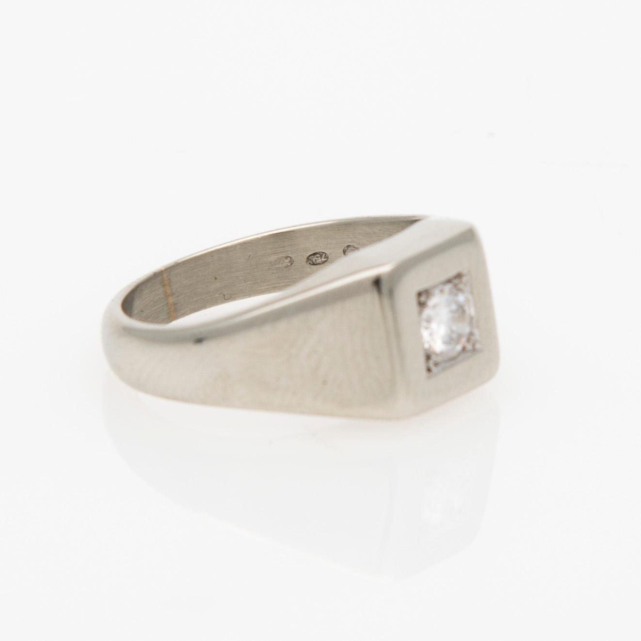 RING, briljantslipad diamant, 18K vitguld. A. Tillander  1975.