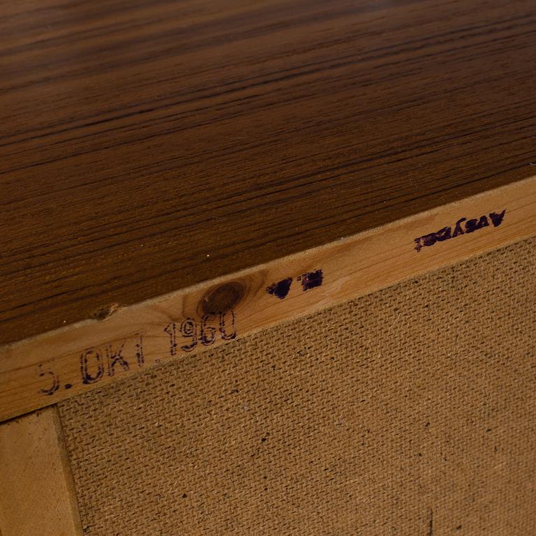 A shelf, second half of the 20th century.