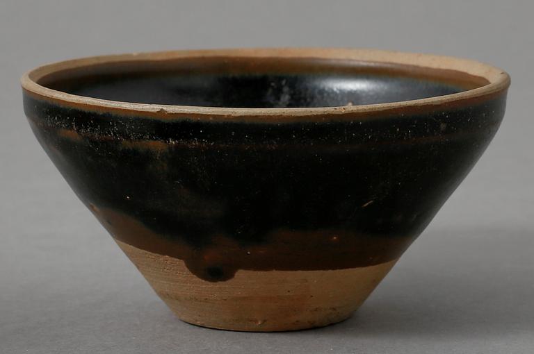 SKÅL, lergods, Temmoku, troligen Japan, 1800-tal.