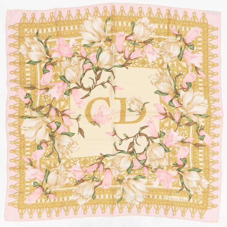 Christian Dior, scarf.