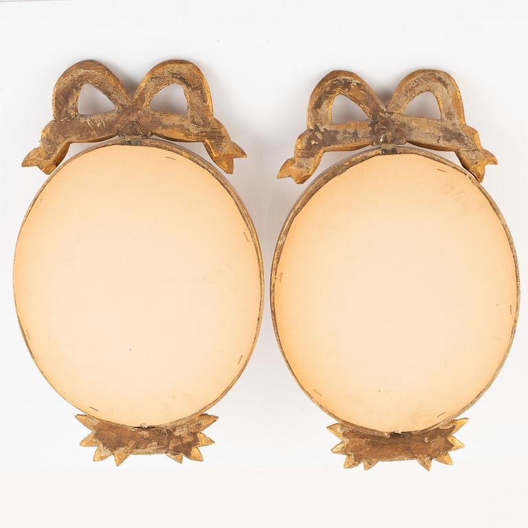 Spegellampetter, ett par, gustaviansk stil, 1900-talets första hälft.