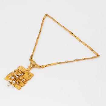 Björn Weckström, a necklace "Flowering wall", Lapponia 1968,  18K gold, pendant with pearls.