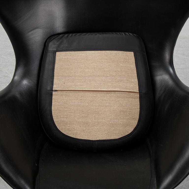 Arne Jacobsen, , "Ägget", fåtölj, model 3316, Fritz Hansen, Danmark.