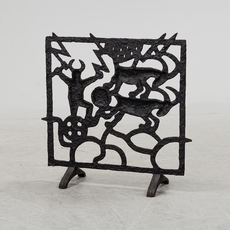 A 1960´s cast iron fire screen by Olle Hermansson for Husqvarna.