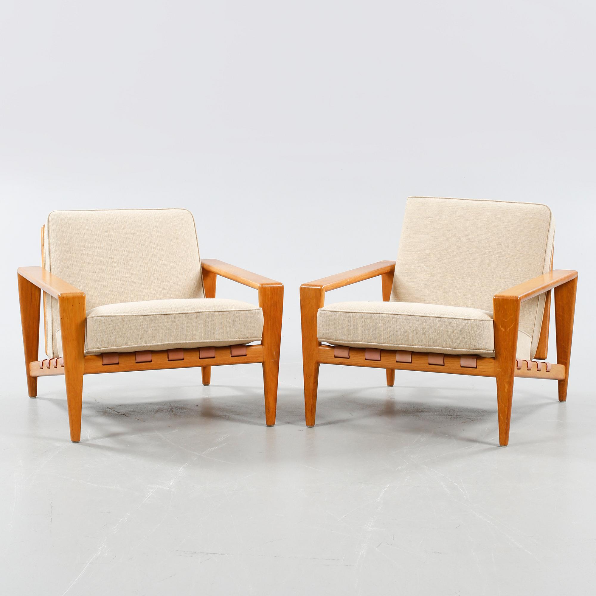 A pair of arm chairs by Svante Skogh, from the third qourter of the 20th century.