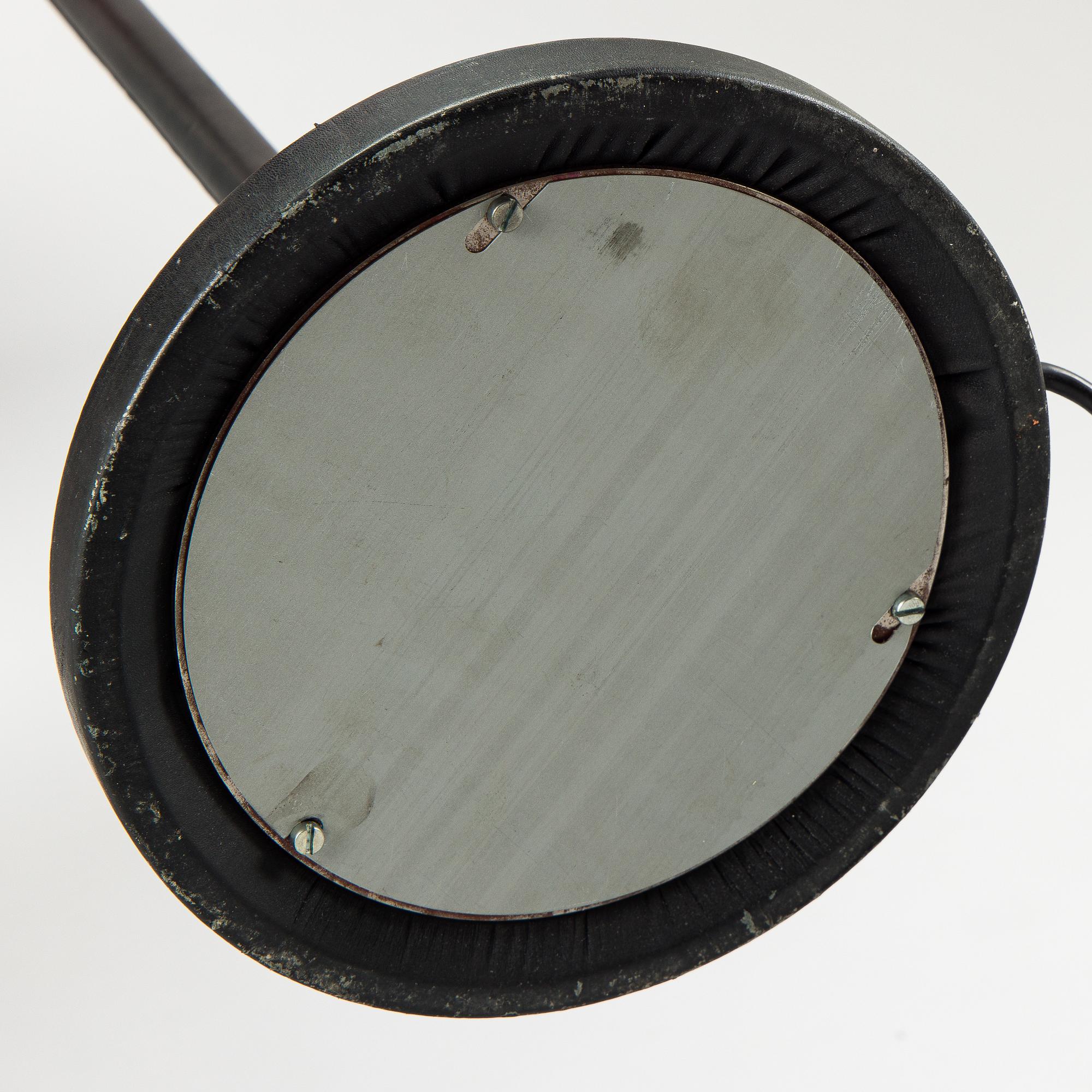 Alvar Aalto, 'Angel wing' model A 805 floor light manufactured by Valaisinpaja Oy, end of 20th century.
