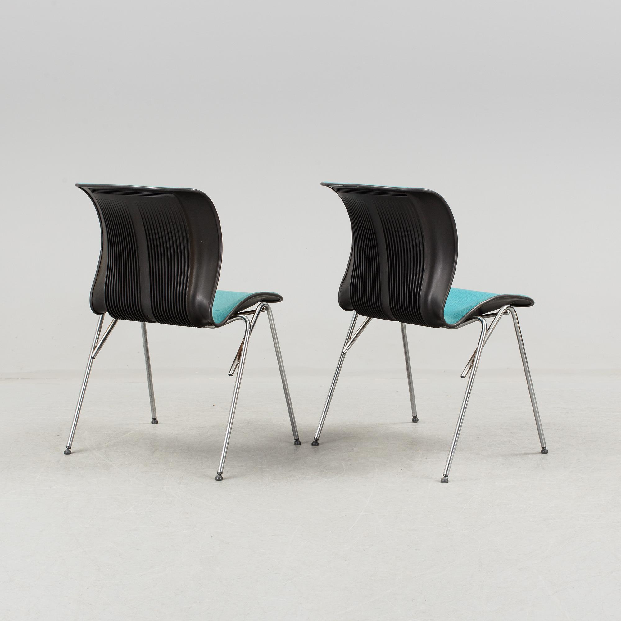 ALFRED HOMANN,"Ensemble" a pair of chairs, Fritz Hansen 1992.