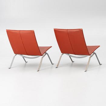 Poul Kjaerholm, Fåtöljer, ett par "PK22", för Fritz Hansen, Danmark 1997.