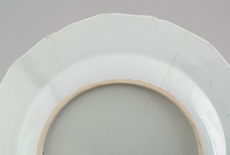 TALLRIKAR, 3 st, porslin, Kina, Qianlong 1736-1795.