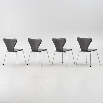 Arne Jacobsen, Stolar, 4 st, "Sjuan", Fritz Hansen, Danmark.