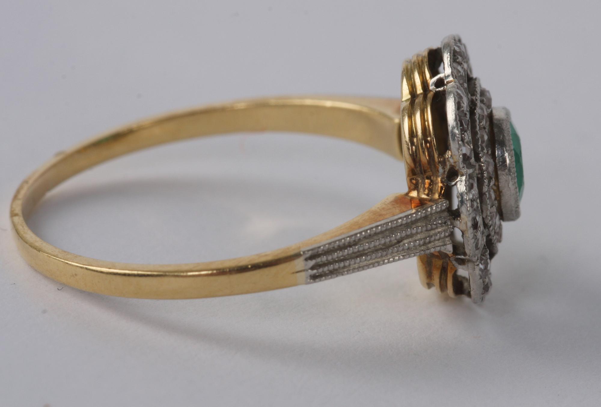 RING, guld, smaragd och rosenstenar, Hugo Strömdahl, Stockholm 1940.