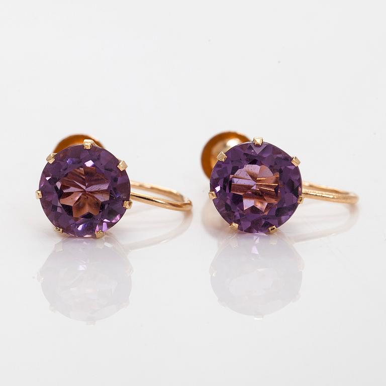 Örhängen, fasettslipade ametister, 14K guld.