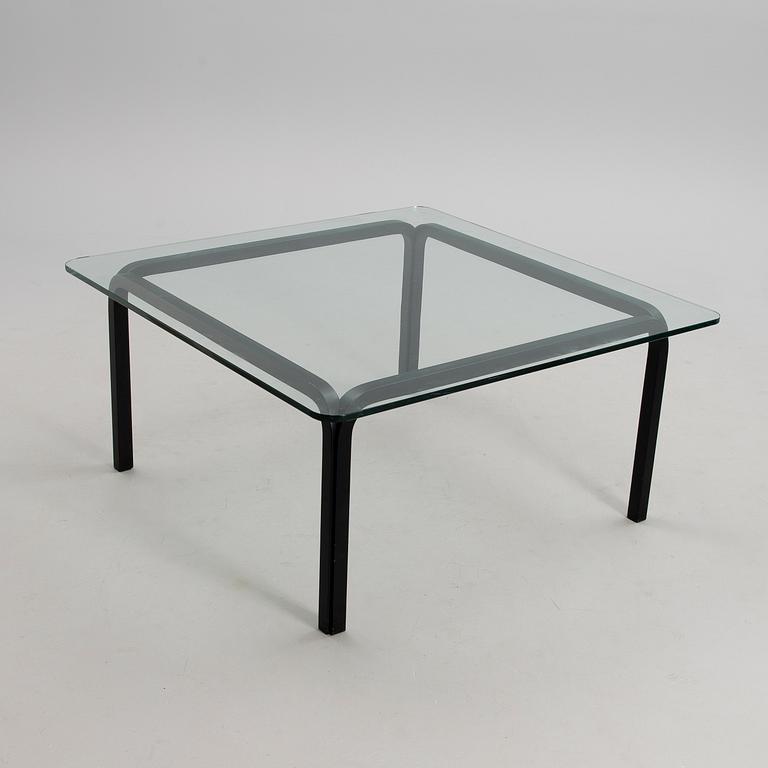 ALVAR AALTO, A TABLE, Y805A. Alvar Aalto Artek. Model designed in 1946.