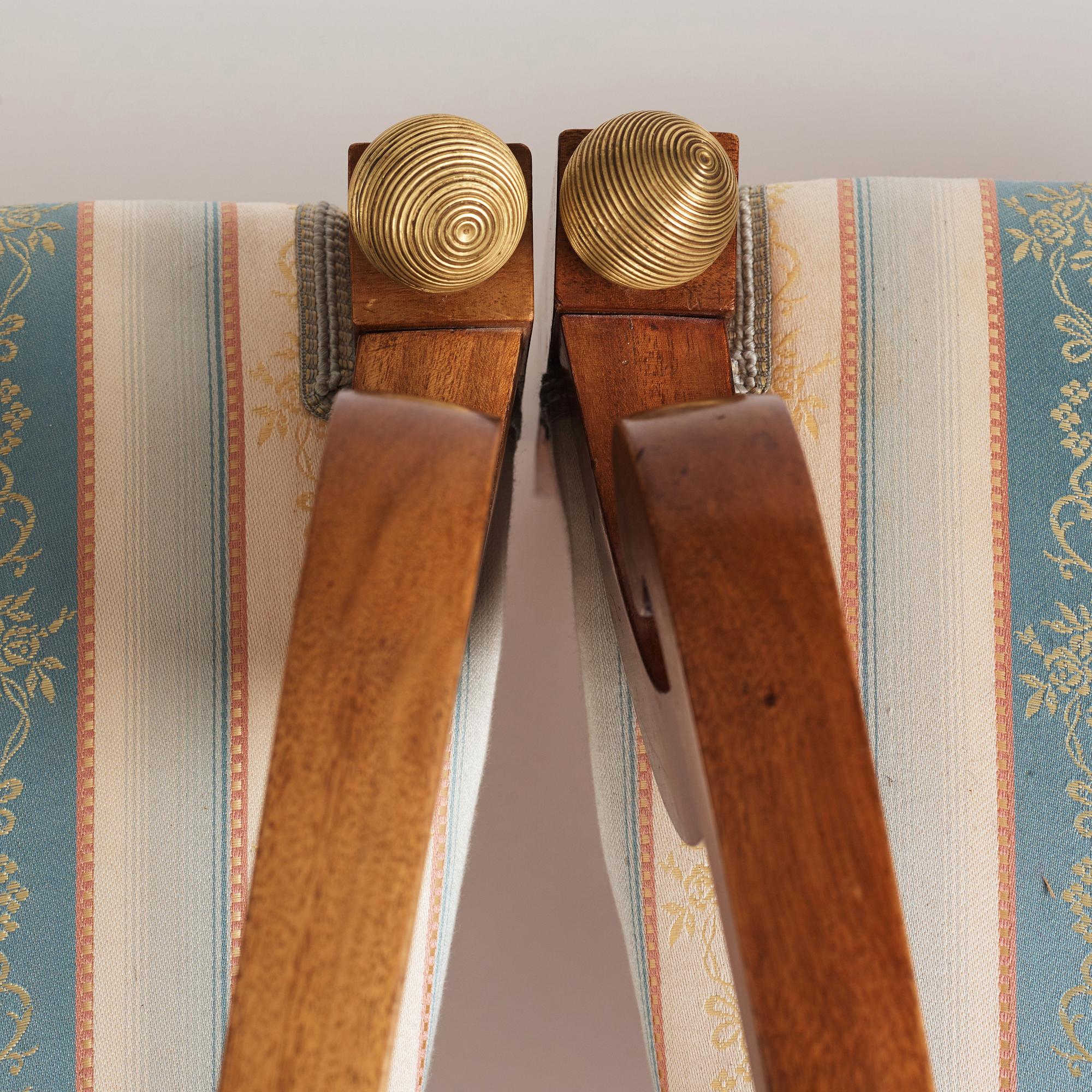 Karmstolar, ett par, Stockholmsarbeten 1820-tal, Empire.