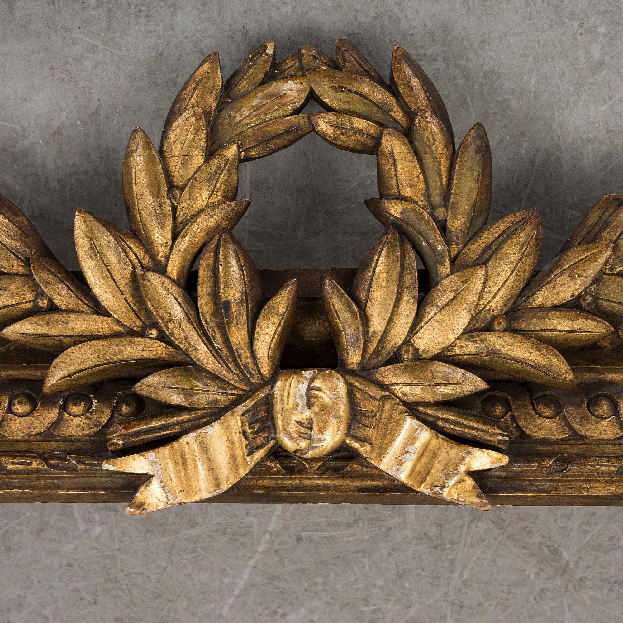 KORNISHER, ett par, Louis XVI-stil, Frankrike, omkring 1900.
