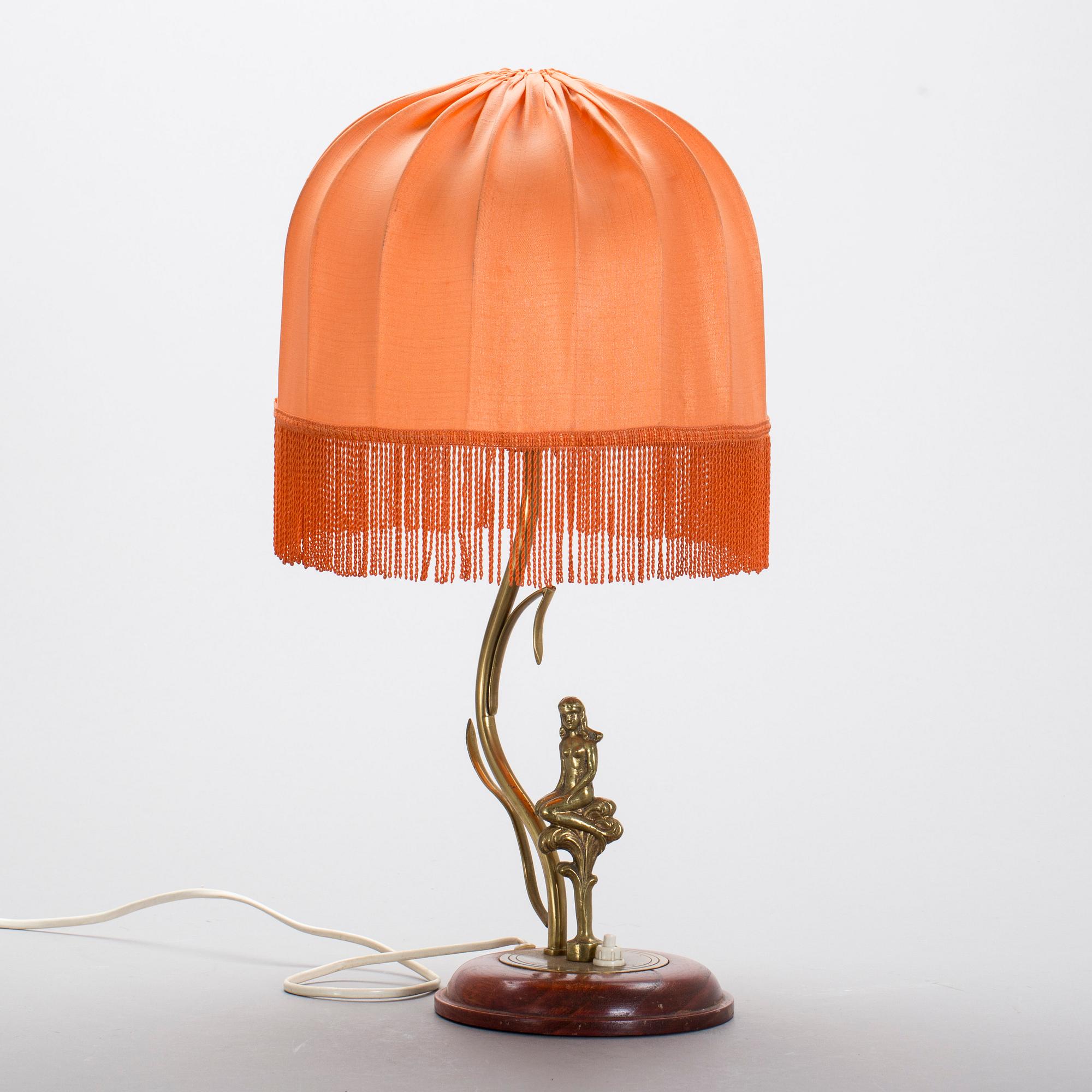 BORDSLAMPA, 1900-talets mitt.
