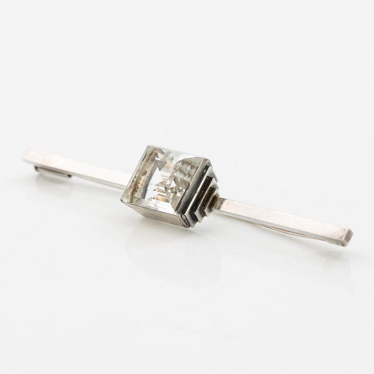 Wiwen Nilsson, Brooch, sterling silver with faceted rock crystal, Lund 1946.